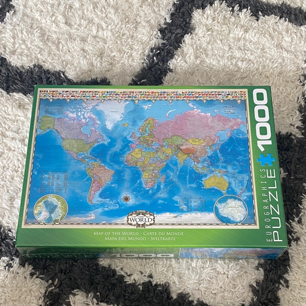 Eurographics World Map 1000-Piece Puzzle - Blue and Green